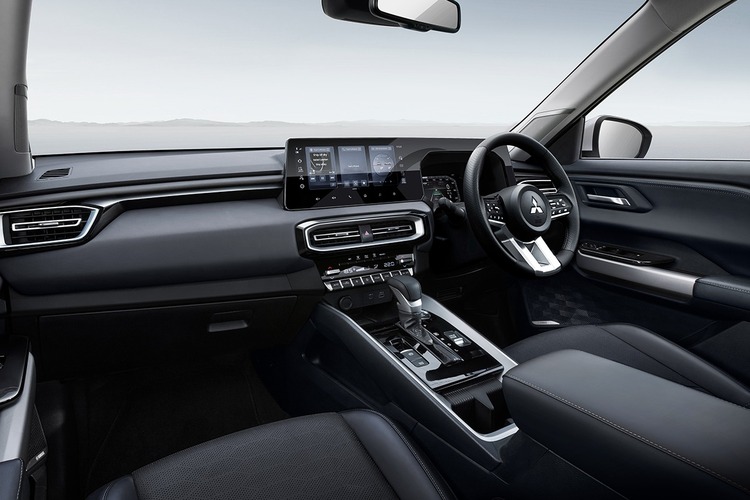 Mitsubishi DESTINATOR (8).jpg